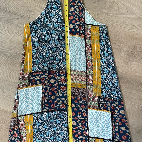 Cute patchwork halter sundress - Picture 3 of 7